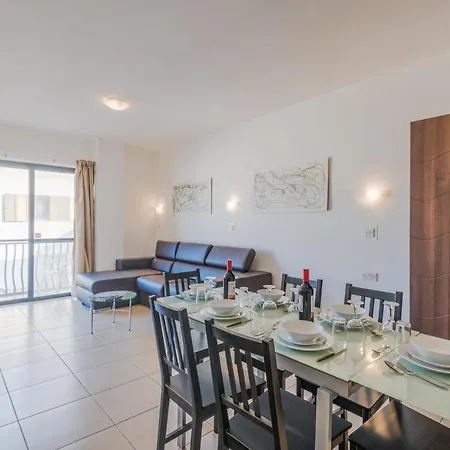 Getawaysmalta - Seashells 1-bedroom In A Great Location In Bugibba St. Paul's Bay